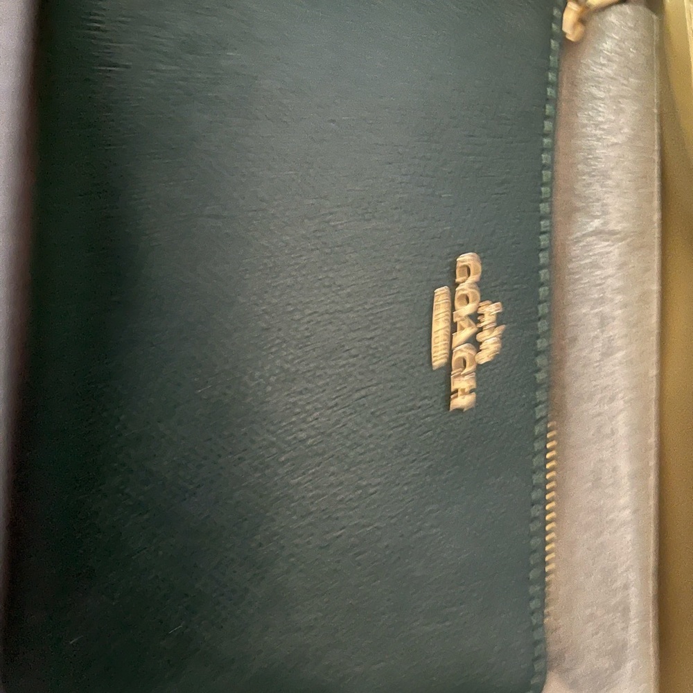 Coach Wristlet - Picture 3 of 4
